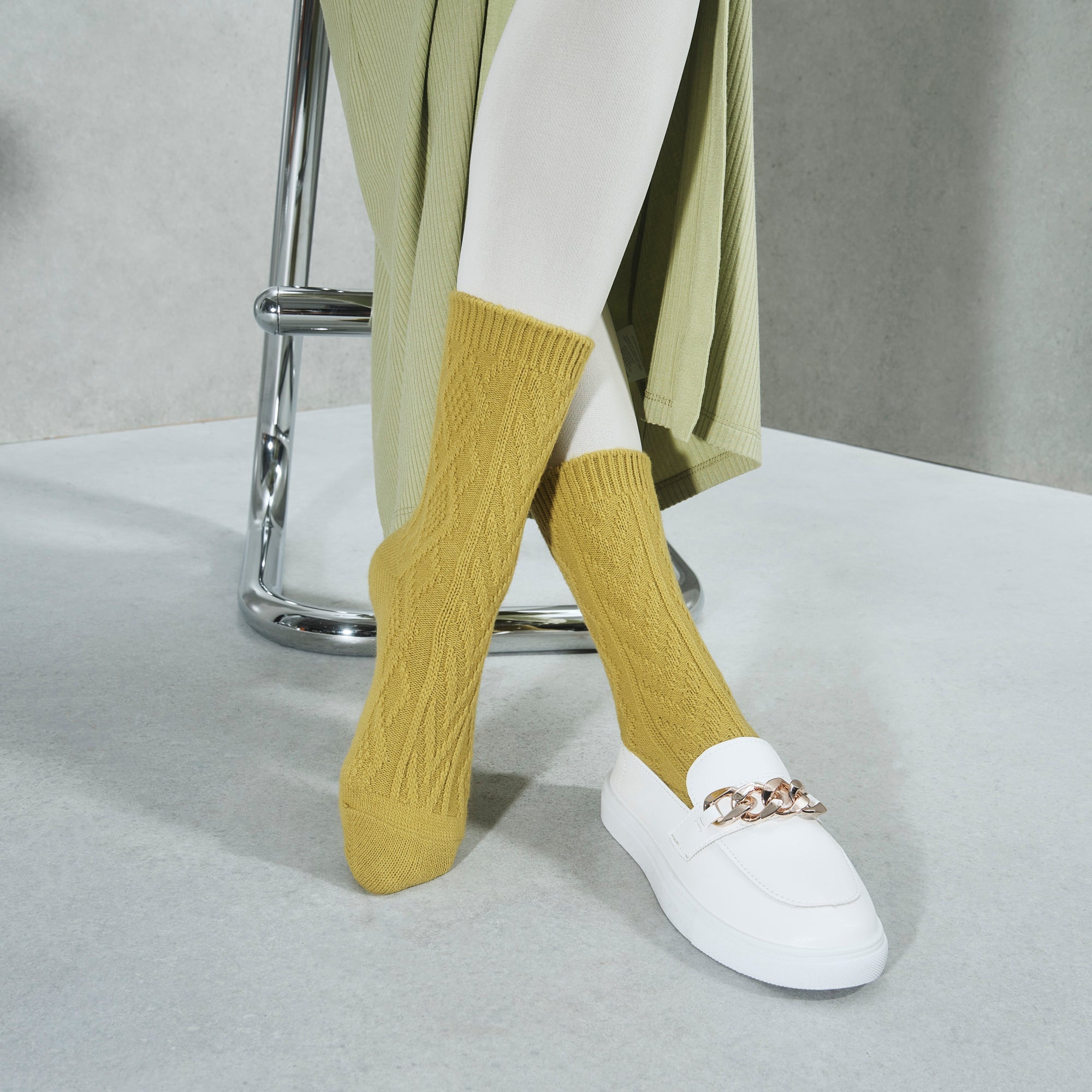 Cable Merino Crew Socks