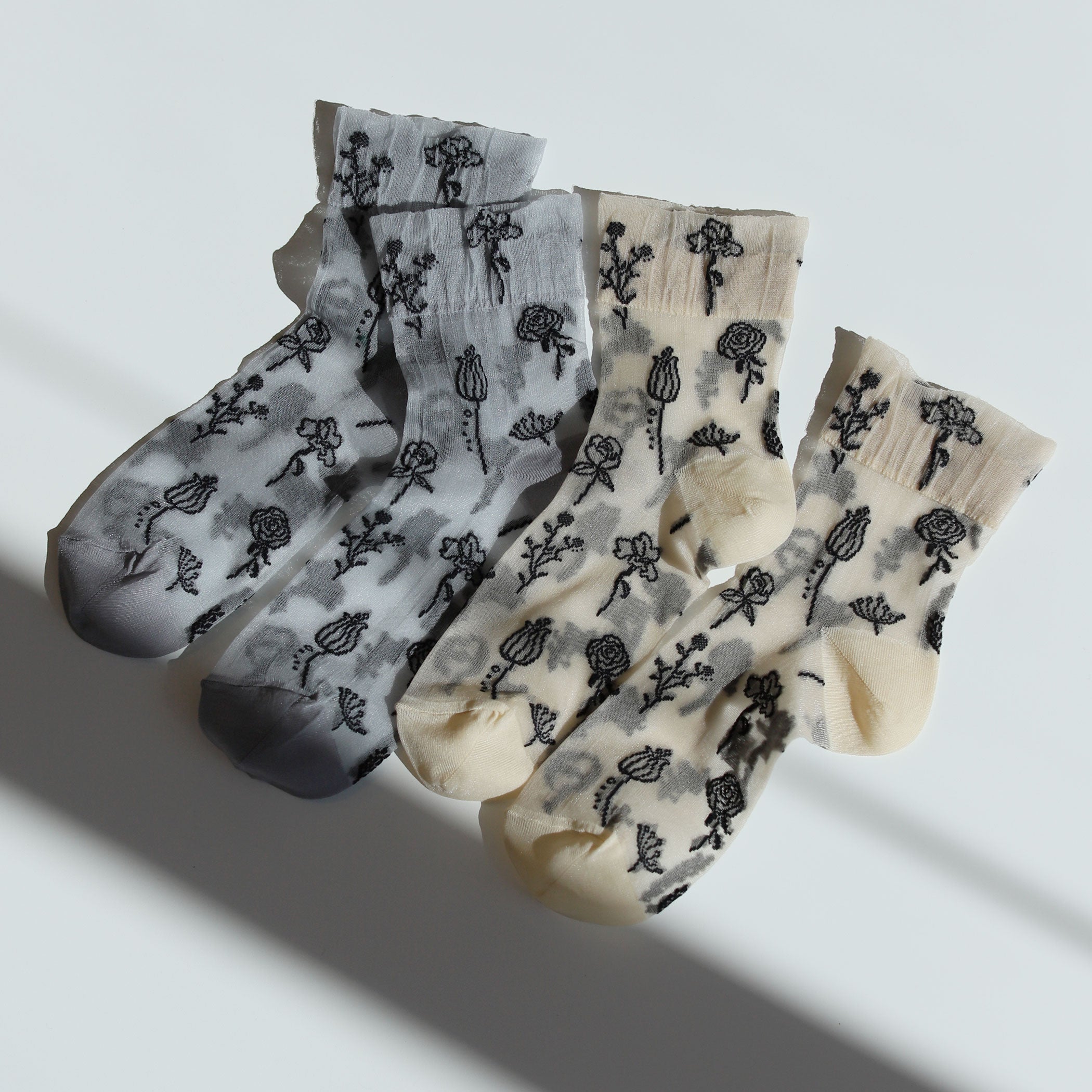 Floral Monotone  Quarter Socks