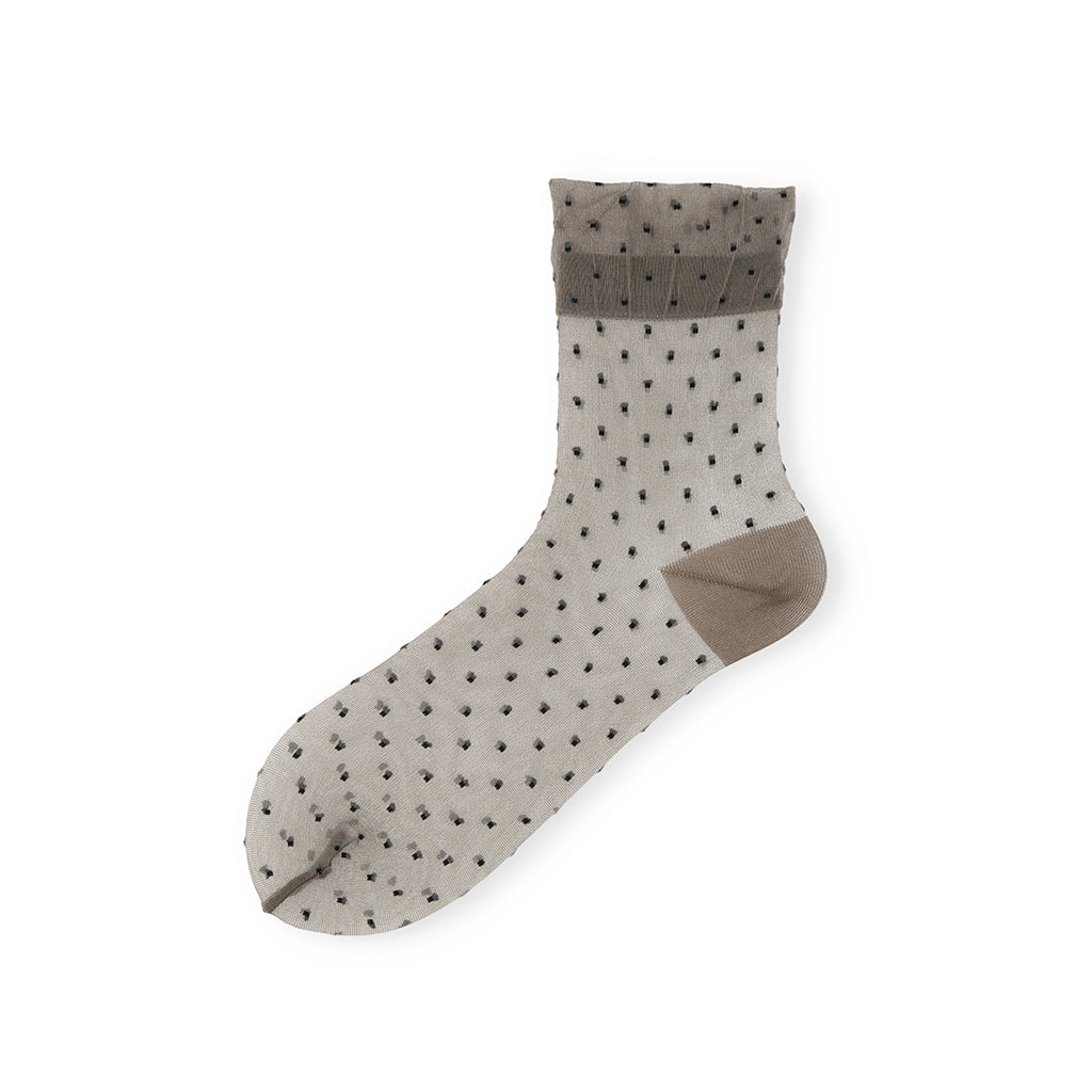 Pin Dot Quarter Socks