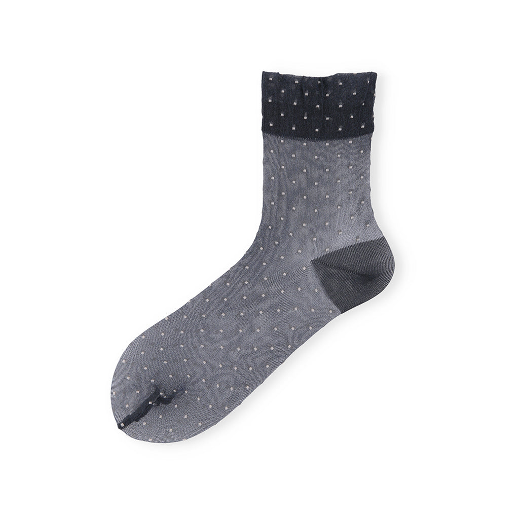 Pin Dot Quarter Socks