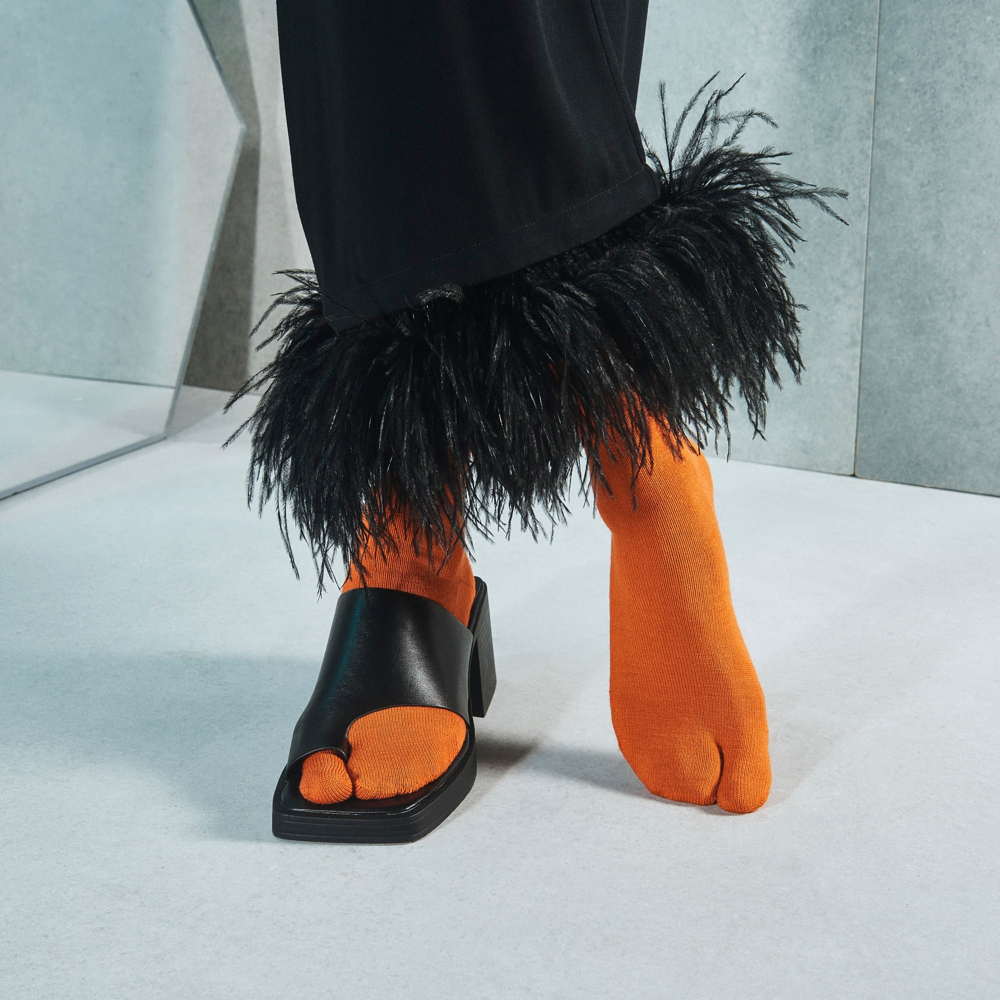 Super Extra Fine Merino Wool Tabi  Crew Socks