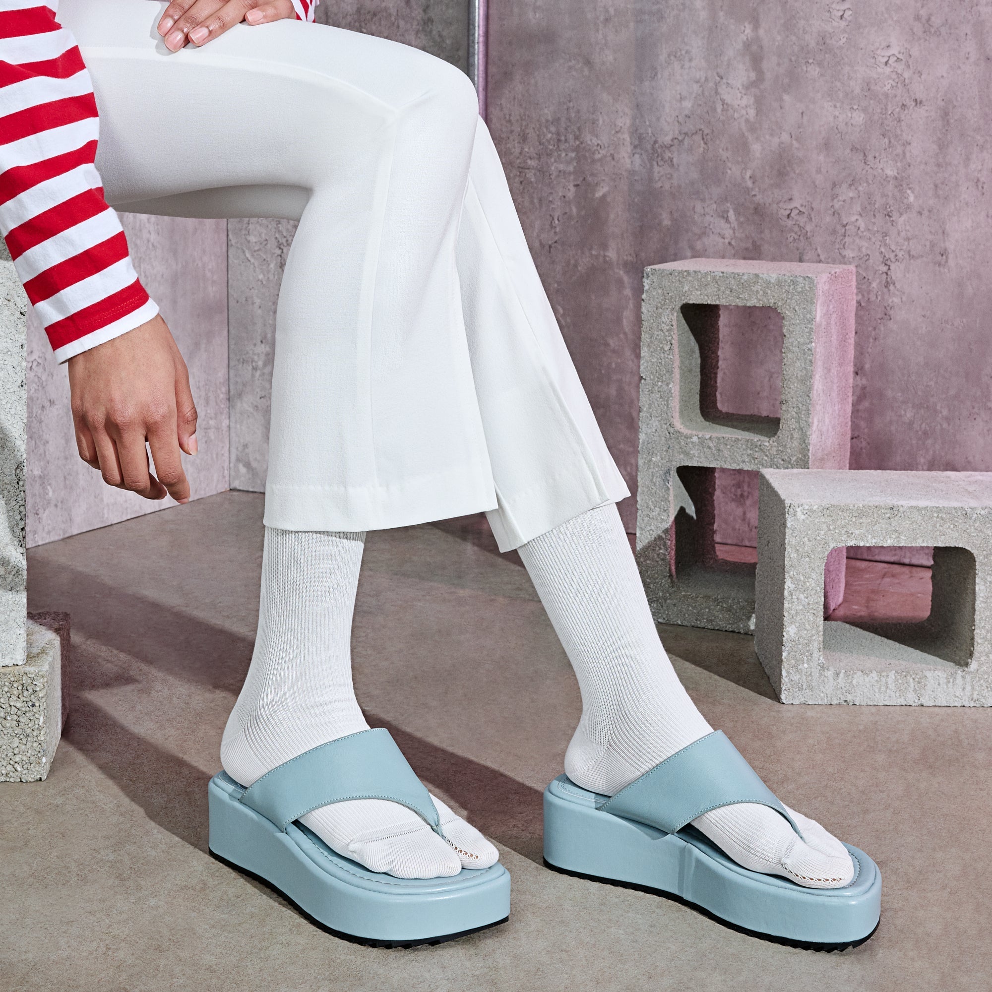 Ribbed Tabi  Crew Socks