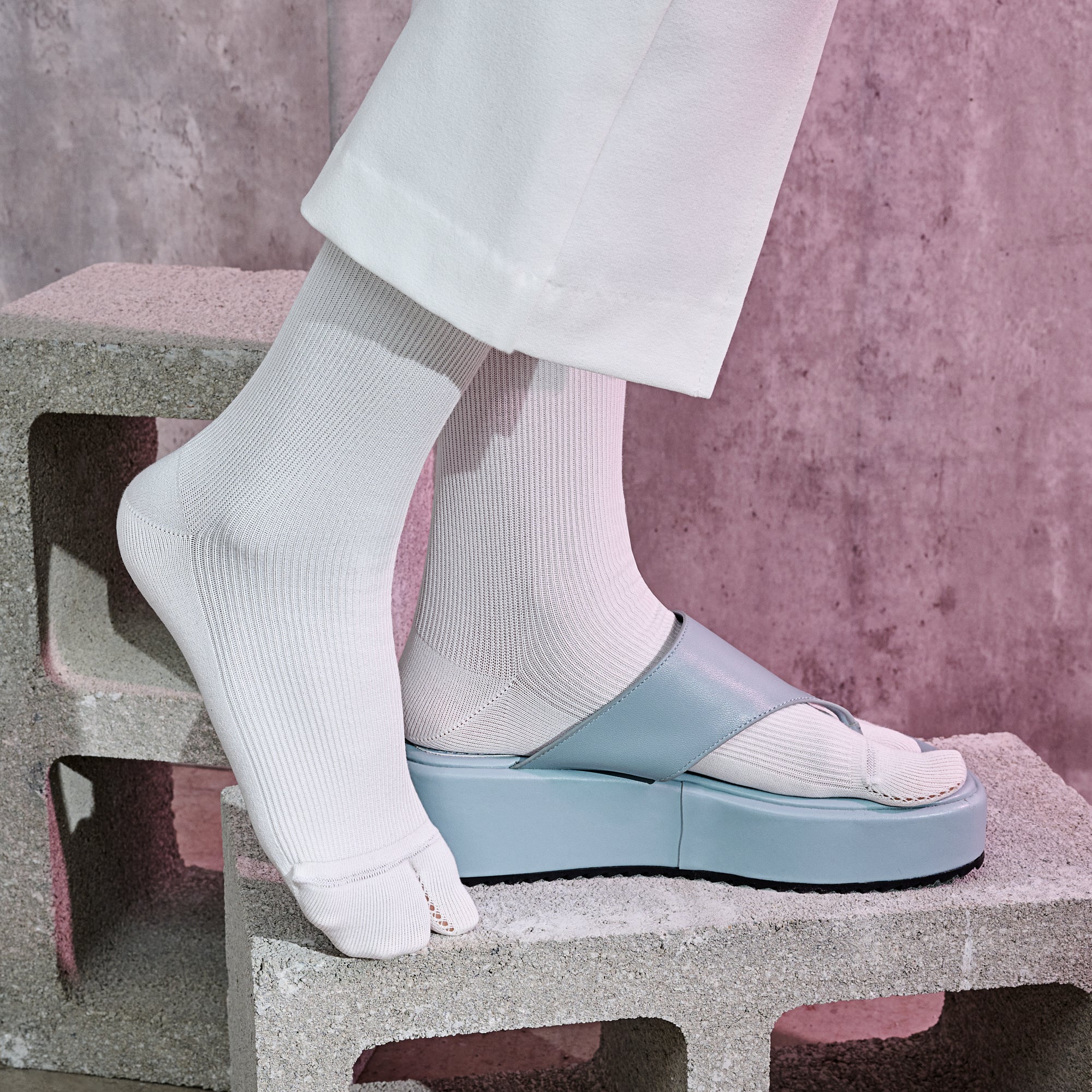 Ribbed Tabi  Crew Socks