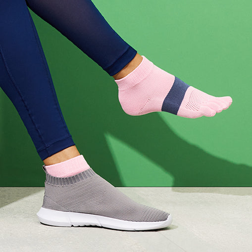 Signature Run Toe  Socks