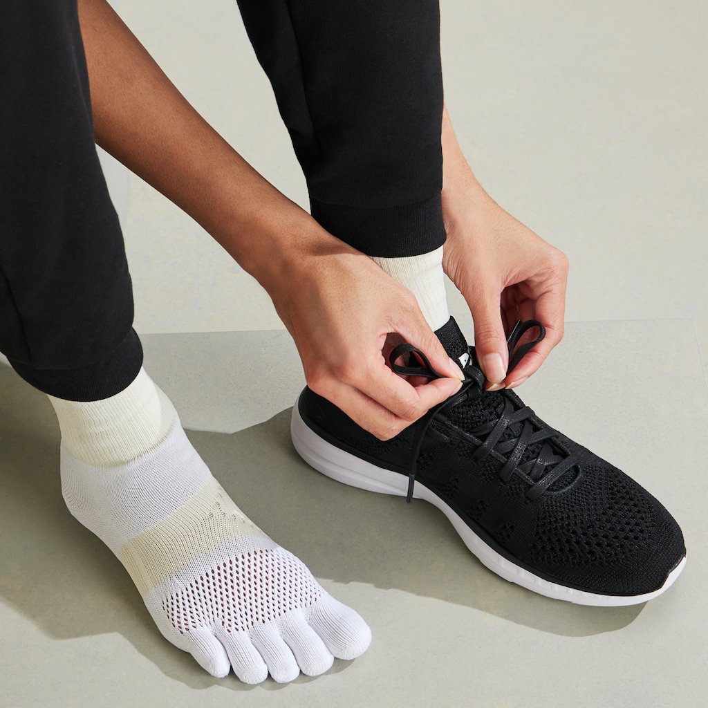 Signature Run Toe  Crew Socks
