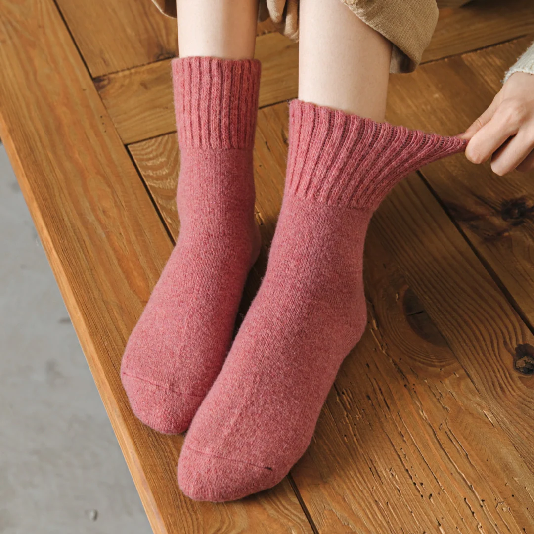 Women's wool cabin socks