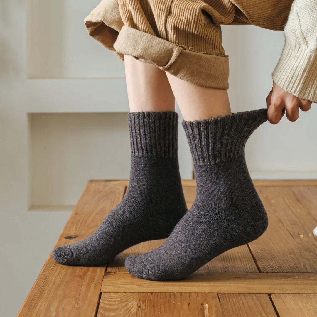 Women's wool cabin socks