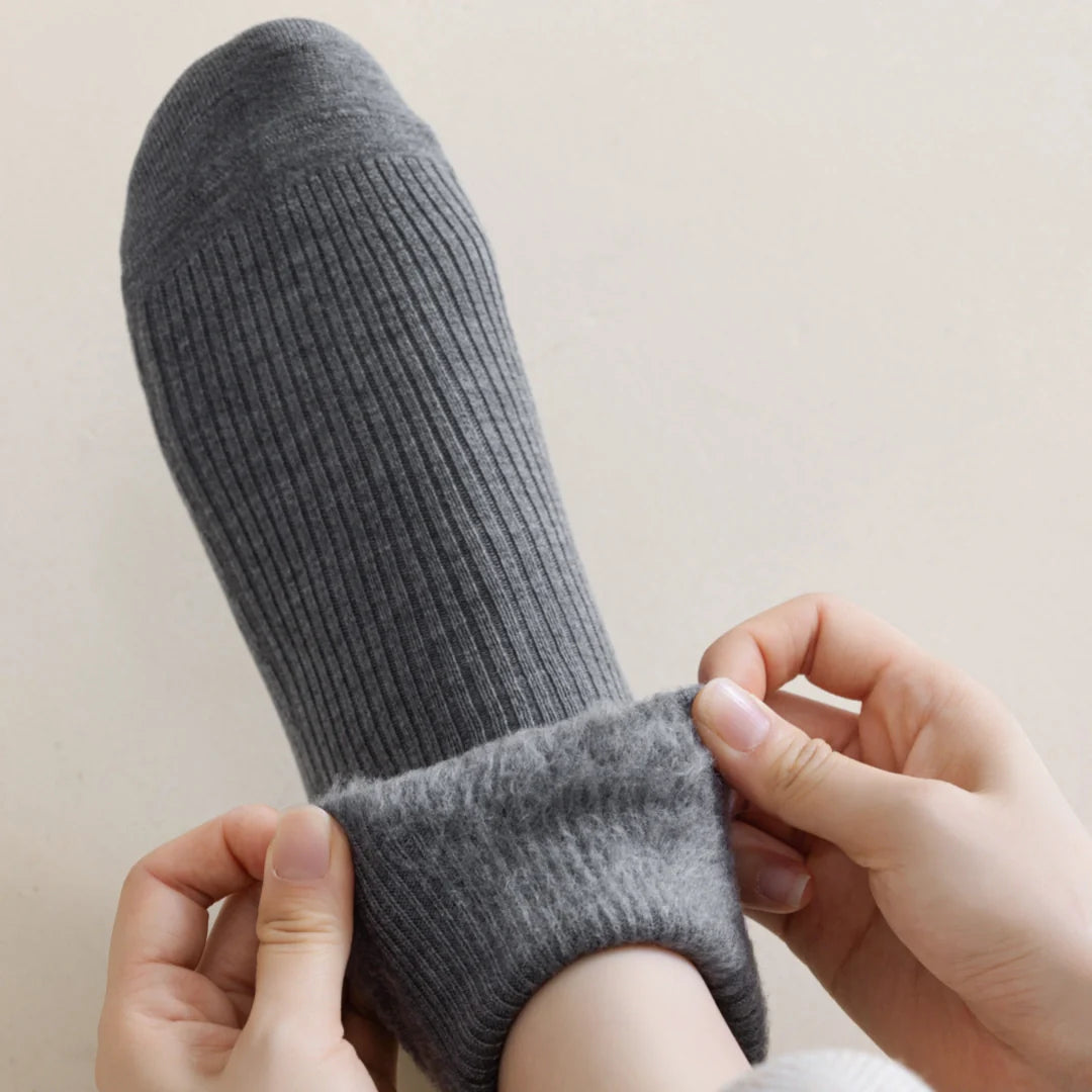 Silk & Wool Blend Socks