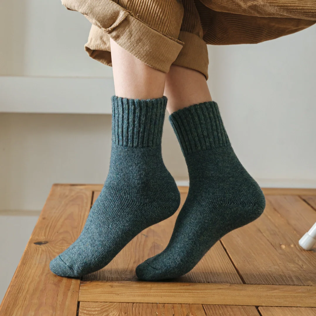 Women's wool cabin socks