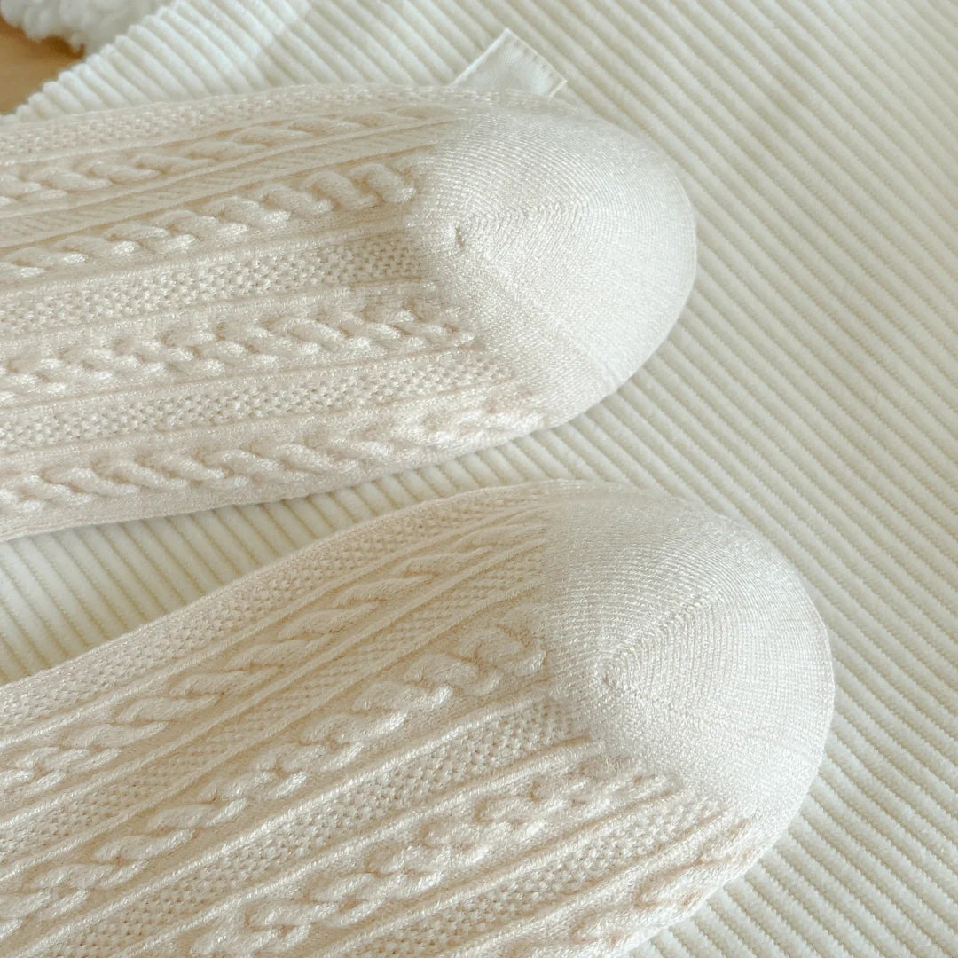 Soft Cable Crew Socks