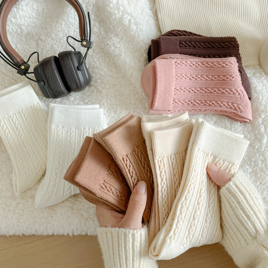Soft Cable Crew Socks