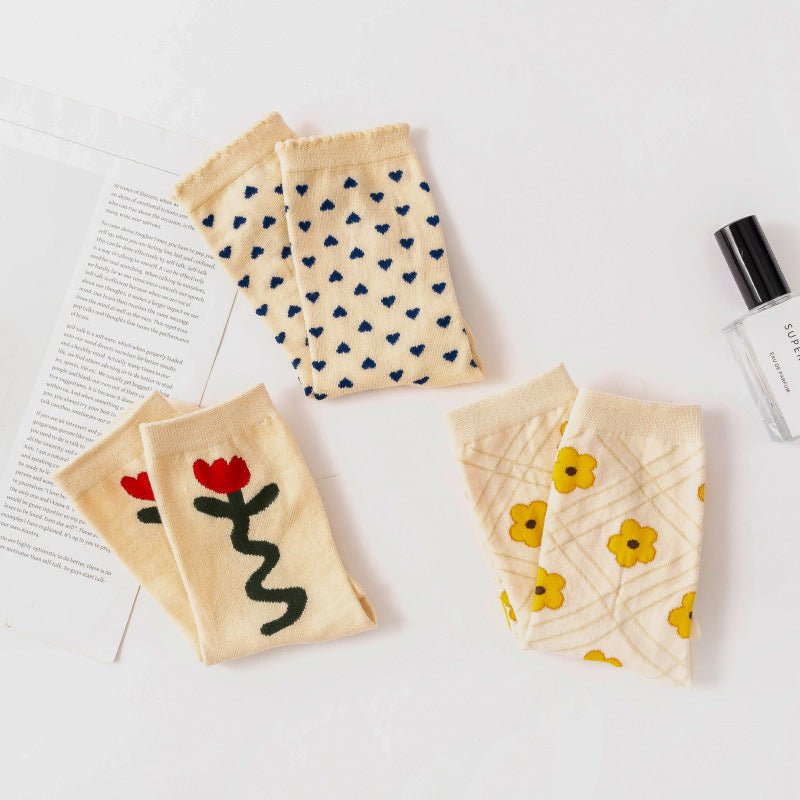 Women's Floral and Heart Socks - Crew