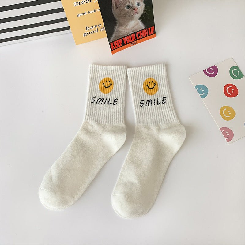 Women's Minimal Smiley Face Socks