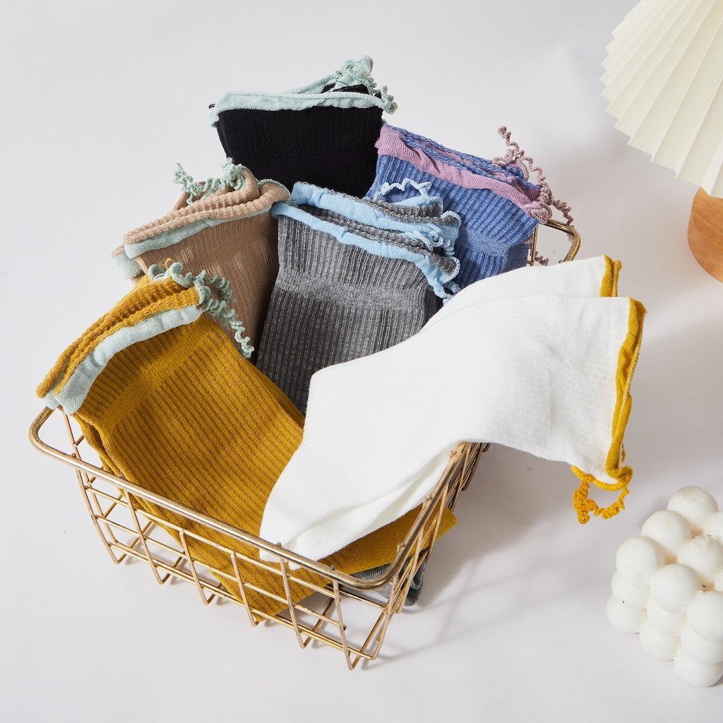 Women's Ruffle Charm Socks