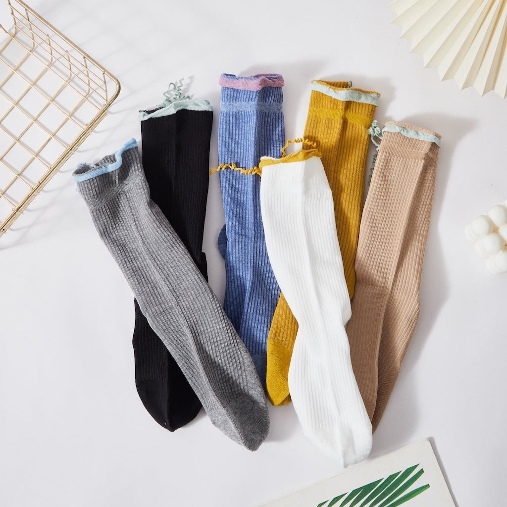 Women's Ruffle Charm Socks