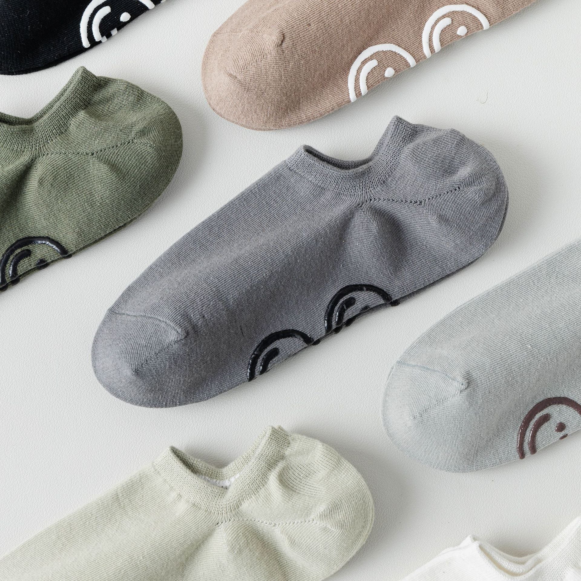 Women's Smiley Adhesive Non-Slip Low Cut Socks