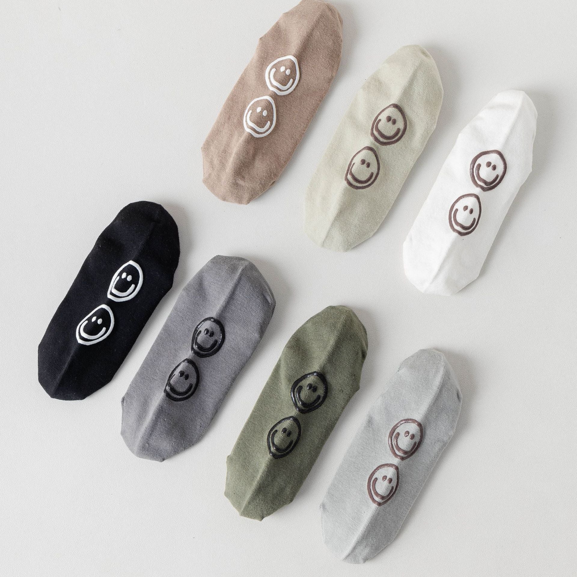 Women's Smiley Adhesive Non-Slip Low Cut Socks