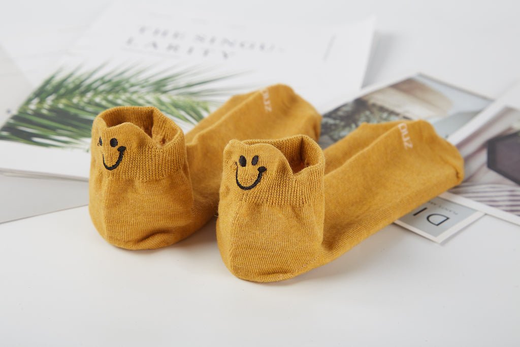 Women's Three Pairs Smiley Socks Upgraded - Ankle
