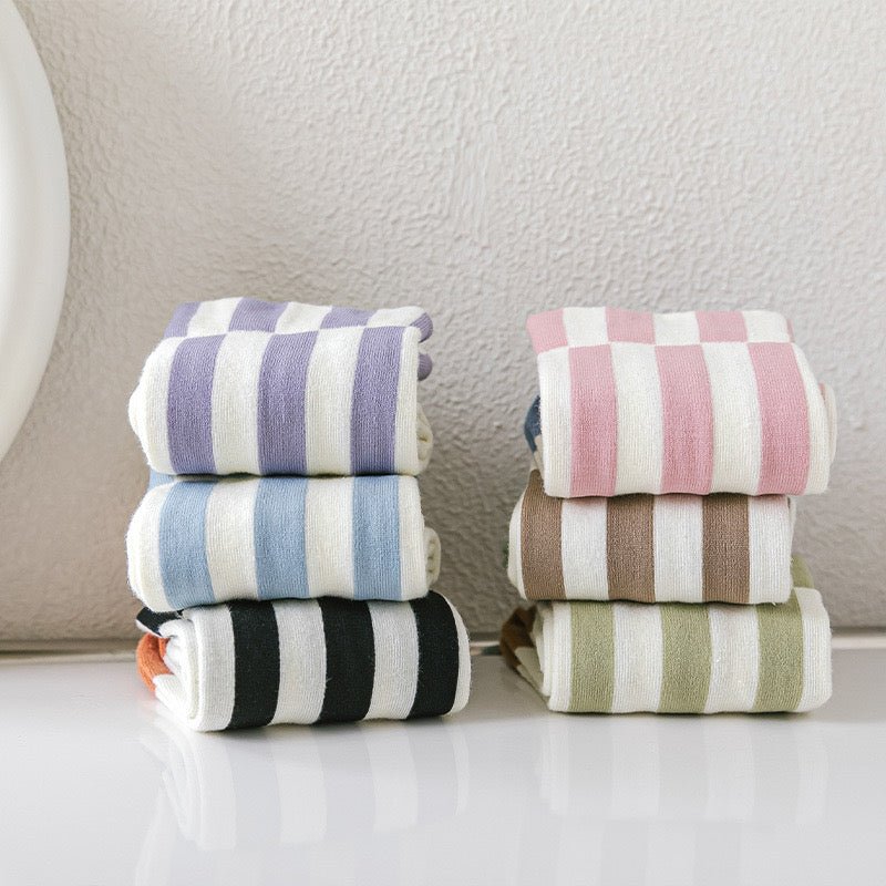 Women's Vertical Verve Striped Socks