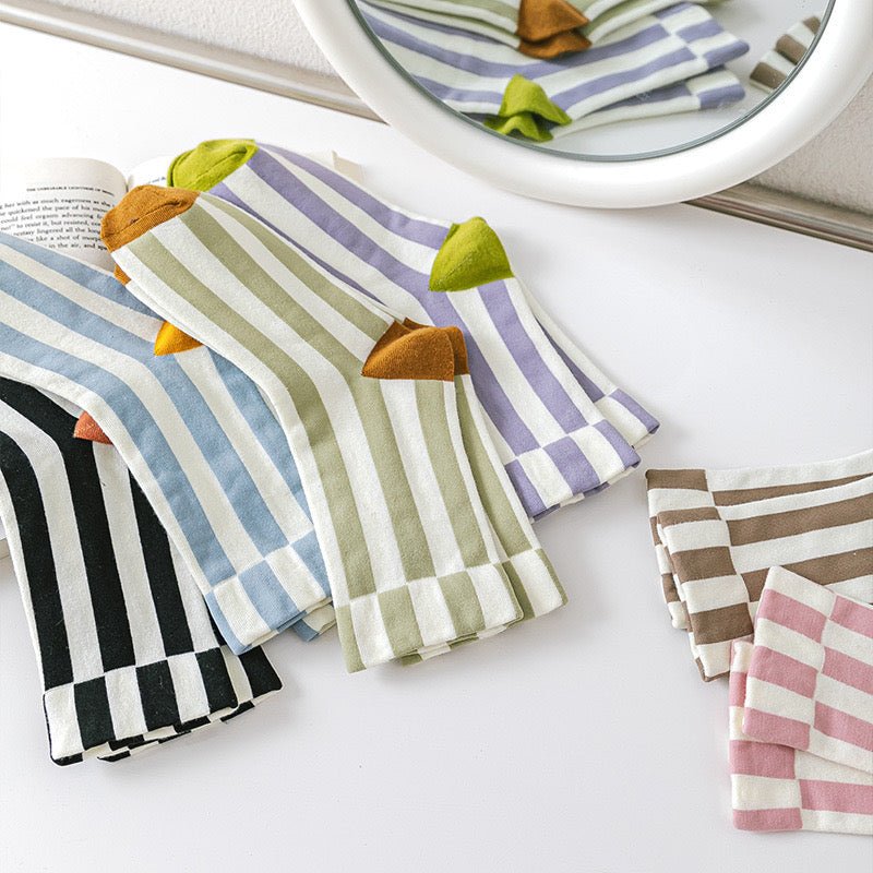 Women's Vertical Verve Striped Socks